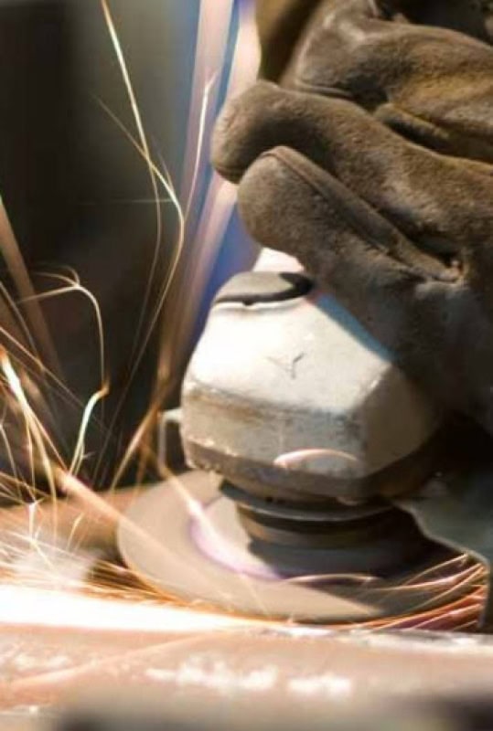 Preview: 3M™ Cubitron™ 3 Fächerschleifscheibe 1169F 7100402380, Ø 180 mm x ø 22 mm, 60+, 8.500 U./Min., Typ 29 Konisch, K, Präzisions-Keramikkorn, Für Abtragsarbeiten in der Metallbearbeitung