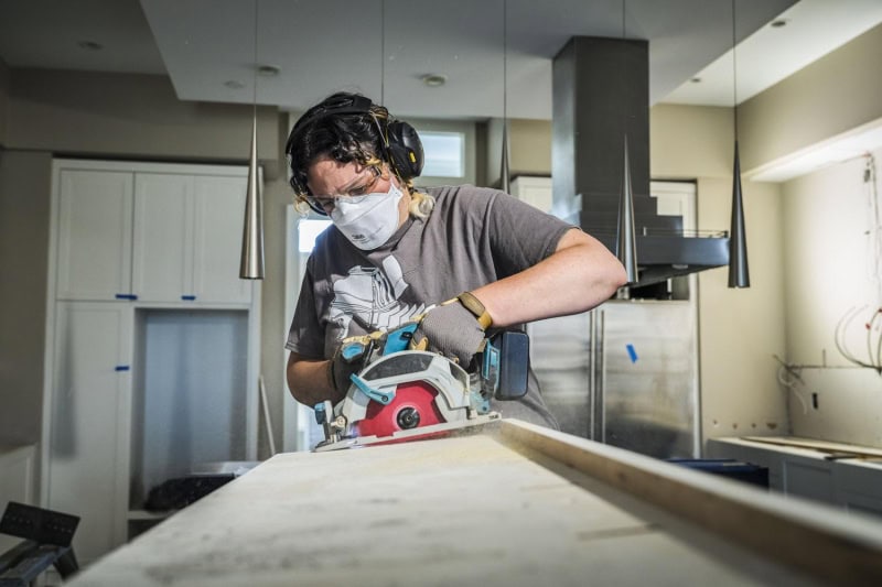 Preview: 3M™ PELTOR™ WorkTunes™ Connect Kommunikations Kapselgehörschutz mit Bluetooth® 90570E-1, SNR = 33 dB, Für laute Umgebungen und zum streamen von Telefonaten, Musik und Podcasts, Schwarz, Kabellos, Integriertes Mikrofon, Bluetooth®