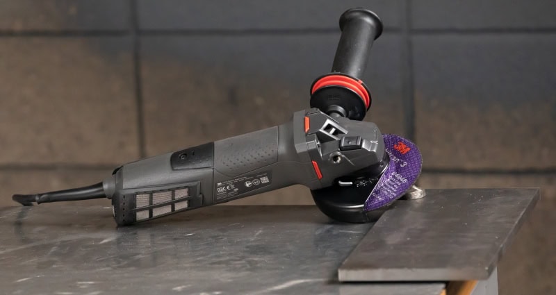 Preview: 3M™ Cubitron™ 3 Trennscheibe 88768, Ø 180 mm x 2,0 mm, ø 22 mm, 36+, 9.500 U./Min., Typ 41 Gerade, Präzisions-Keramikkorn, Für alle Trennarbeiten