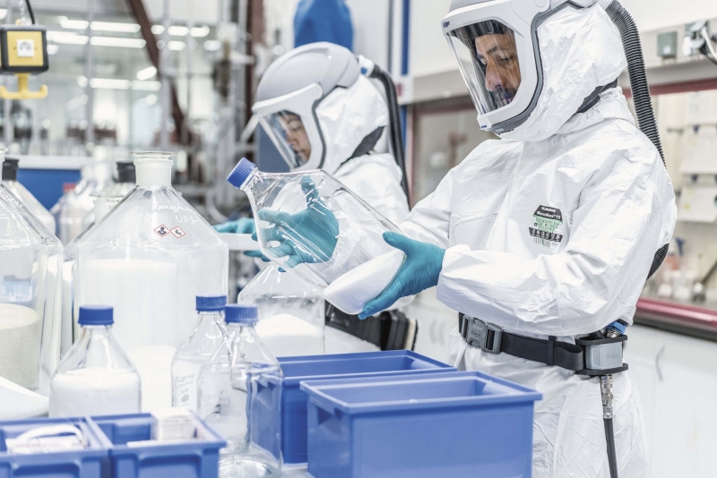 Preview: Dräger® X-plore® 9300 Druckluft Einheit 3363587, Ohne Hüftgurt, 4A/3B, Passend für Robuste Kopfteile, Hauben & Schweißermasken Gen. 2, Partikel- Gase- & Dämpfeschutz, Für Anwendungen in Industrie und Gesundheitswesen