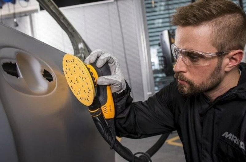 Preview: Mirka® Gold 2362609910, Ø 150 mm, P100, 9-fach gelocht, Kletthaftend, Schleifscheibe mit Aluminiumkorn