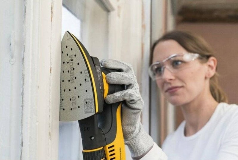 Preview: Mirka® Iridium® 246JQ01018, Ø 100 mm x 152 mm x 152 mm, P180, Multilochung, Kletthaftend, Delta Schleifscheibe mit Keramik- und Aluminiumkorn