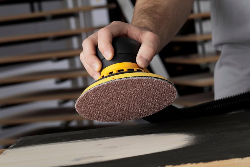 Preview: Mirka® Schleifteller 8295191511, Ø 125 mm, 5/16" Gewinde, Medium, Ungelocht, Kletthaftend, Für 125 mm DEROS Maschinen, Universal Schleifteller für Lochsysteme: 5-fach gelochte, Multilochung und Gitternetzscheiben