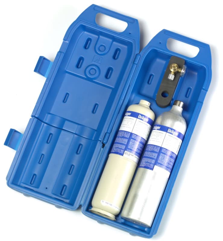 Preview: Dräger® Tragekoffer für zwei Prüfgas Flaschen & Regulierventile 6811181, Für den sicheren Transport von allen Dräger® Prüfgasflaschen