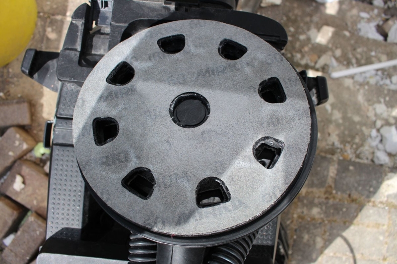 Preview: Mirka® Iridium® STYRO Schleifscheiben 246CU02540, Ø 225 mm, P40, 9-fach Gelocht, Kletthaftend, Schleifscheibe mit Keramik- und Aluminiumkorn für den Styropor Schliff