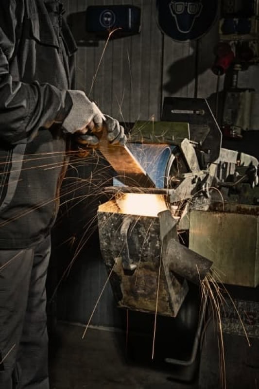 Preview: KLINGSPOR CS 411 X Schleifband 101308, 150 mm x 2000 mm, P120, Z, F4G, Zirkonkorund, Für universal Metall, Stahl und Edelstahl Schleifanwendungen