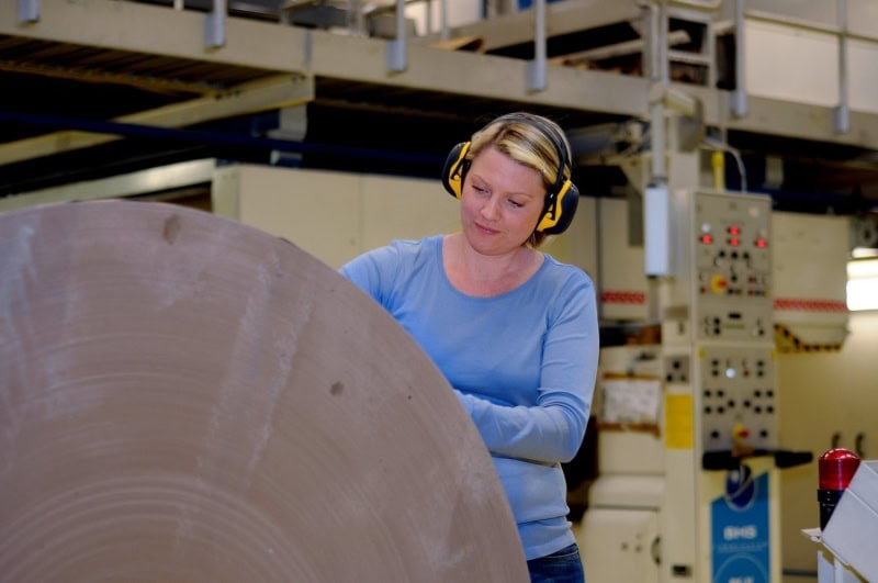 Preview: 3M™ PELTOR™ X2A-1 Kapselgehörschutz, Für sehr laute Arbeitsumgebungen, SNR = 31 dB, Gelb/Schwarz, Kopfbügel, Einzelhandelsverpackung