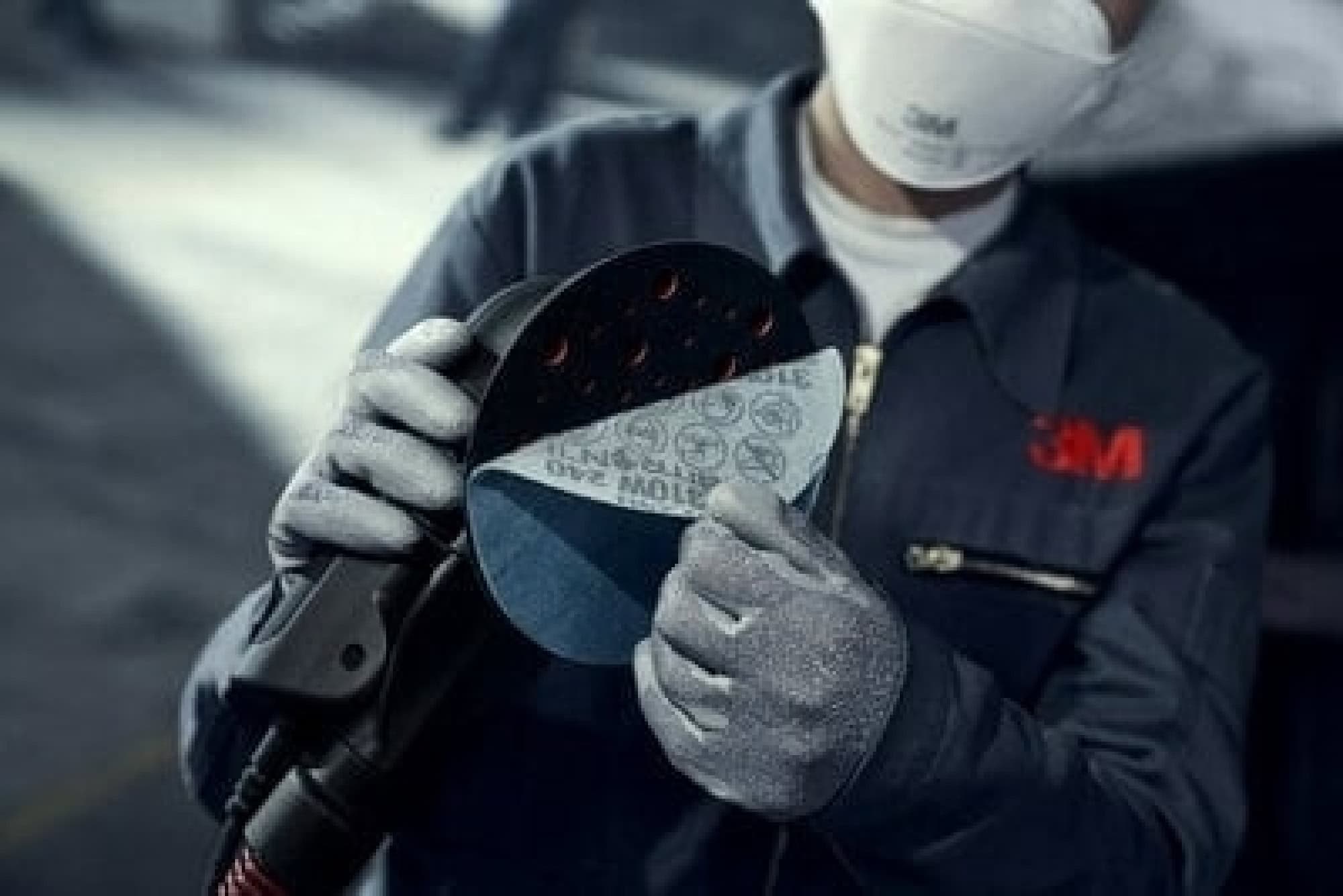 3M™ Xtract™ 310W 54057, Ø 125 mm, 240+, Ungelocht, 12.000 U/Min., Gitternetz, Kletthaftend, Schleifscheibe mit Präzisions Aluminiumoxid Korn
