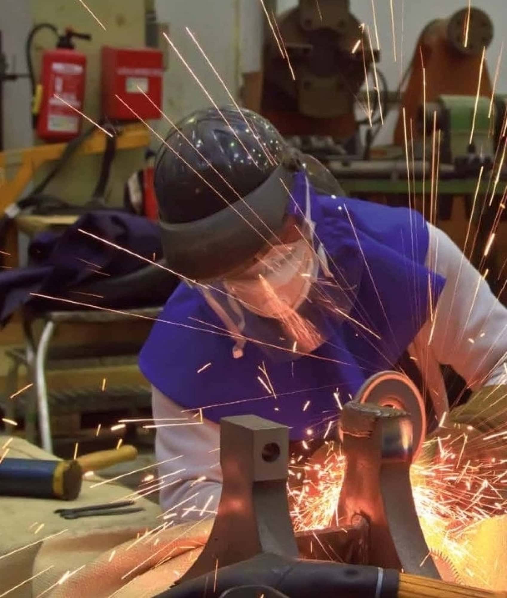 Preview: 3M™ Cubitron™ 3 Fächerschleifscheibe 1169F 7100379232, Ø 125 mm x ø 22 mm, 80+, 12.250 U./Min., Typ 29 Konisch, K, Präzisions-Keramikkorn, Für Abtragsarbeiten in der Metallbearbeitung