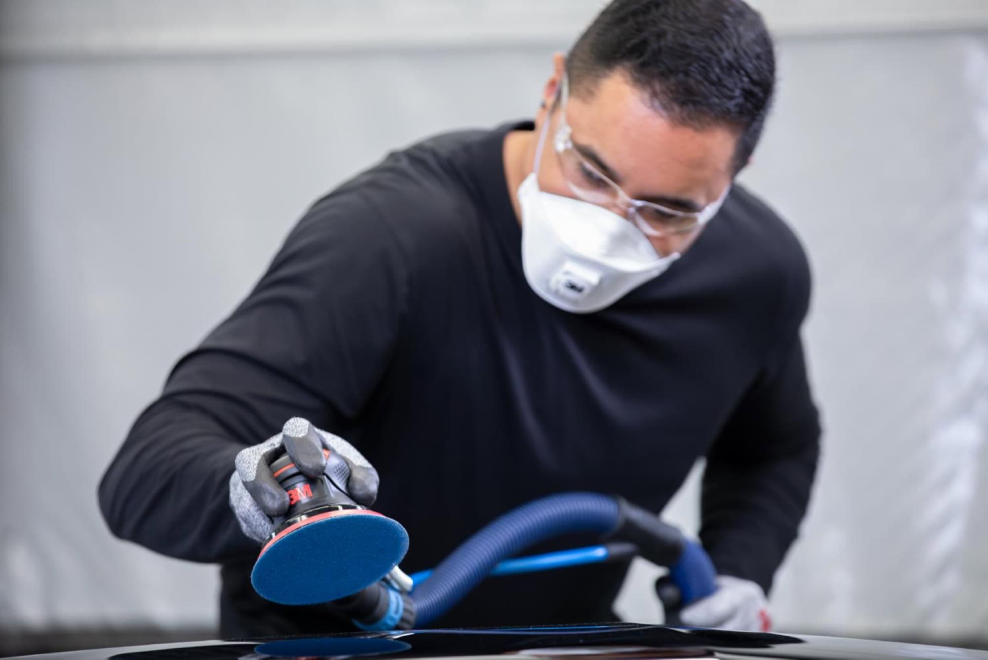 3M™ Hookit™ Gitternetz Schleifscheibe Blau 320W 36421, Ø 150 mm, P120, Für Lack, Holz, Spachtel, Metall, Gitternetz, 12.000 U./Min., Kletthaftend, Aluminiumoxid