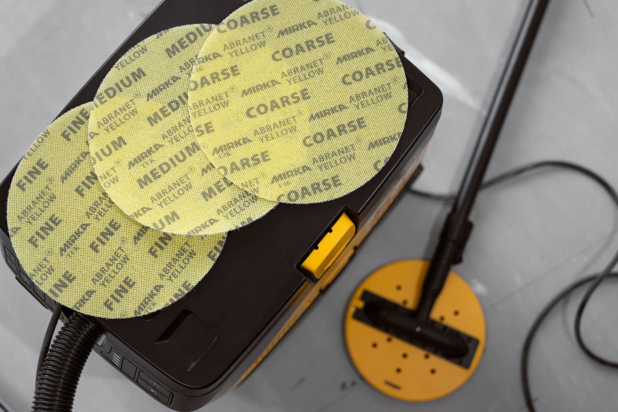 Mirka® Abranet Yellow AY22302025, Ø 225 mm, Fein, P220, Gitternetz, Kletthaftend, PA Gitternetz Schleifscheibe mit Aluminiumkorn