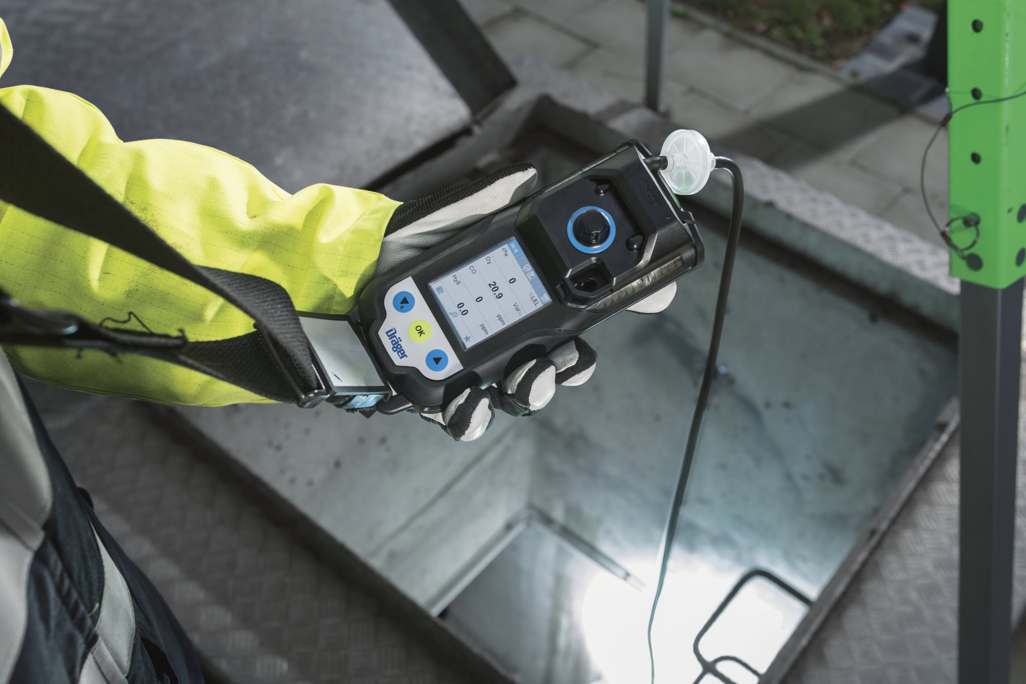 Dräger® X-am® 3500 Mehrgasmessgerät 8328420, Basisversion, Ohne Sensoren, 1 bis 4 Gase Messgerät, IP 68 Staub- & Wasserdicht, Für Freimessung von Kanälen, Schächten und Räumen