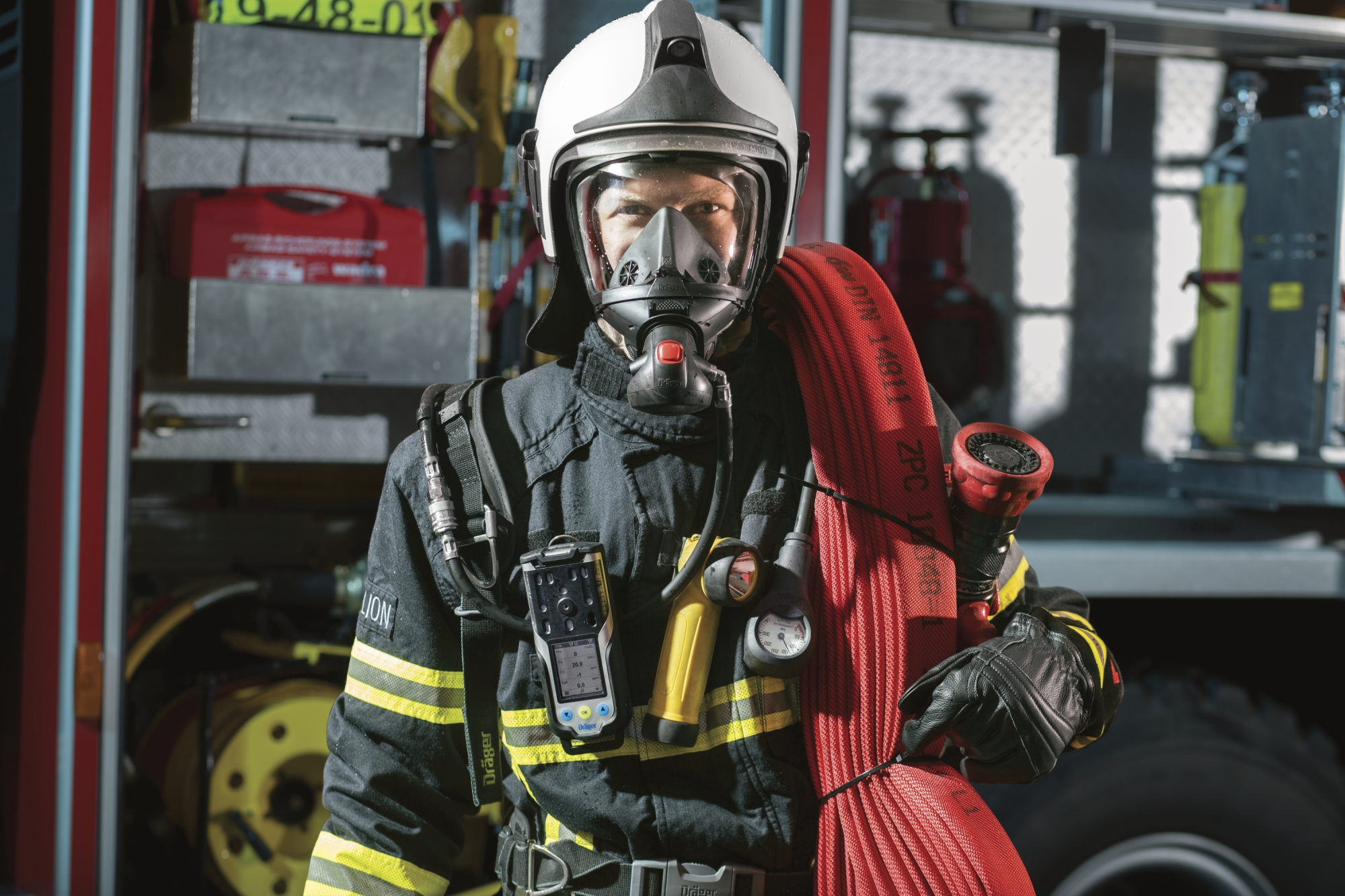 Preview: Dräger® X-am® 8000 Mehrgasmessgerät 8325875, Basisversion Pumpe, Interne Pumpe, Ohne Sensoren, 1 bis 7 Gase Messgerät, IP 68 Staub- & Wasserdicht, Für die persönliche Gasüberwachung im täglichen Einsatz, Freimessung & Bereichsüberwachung