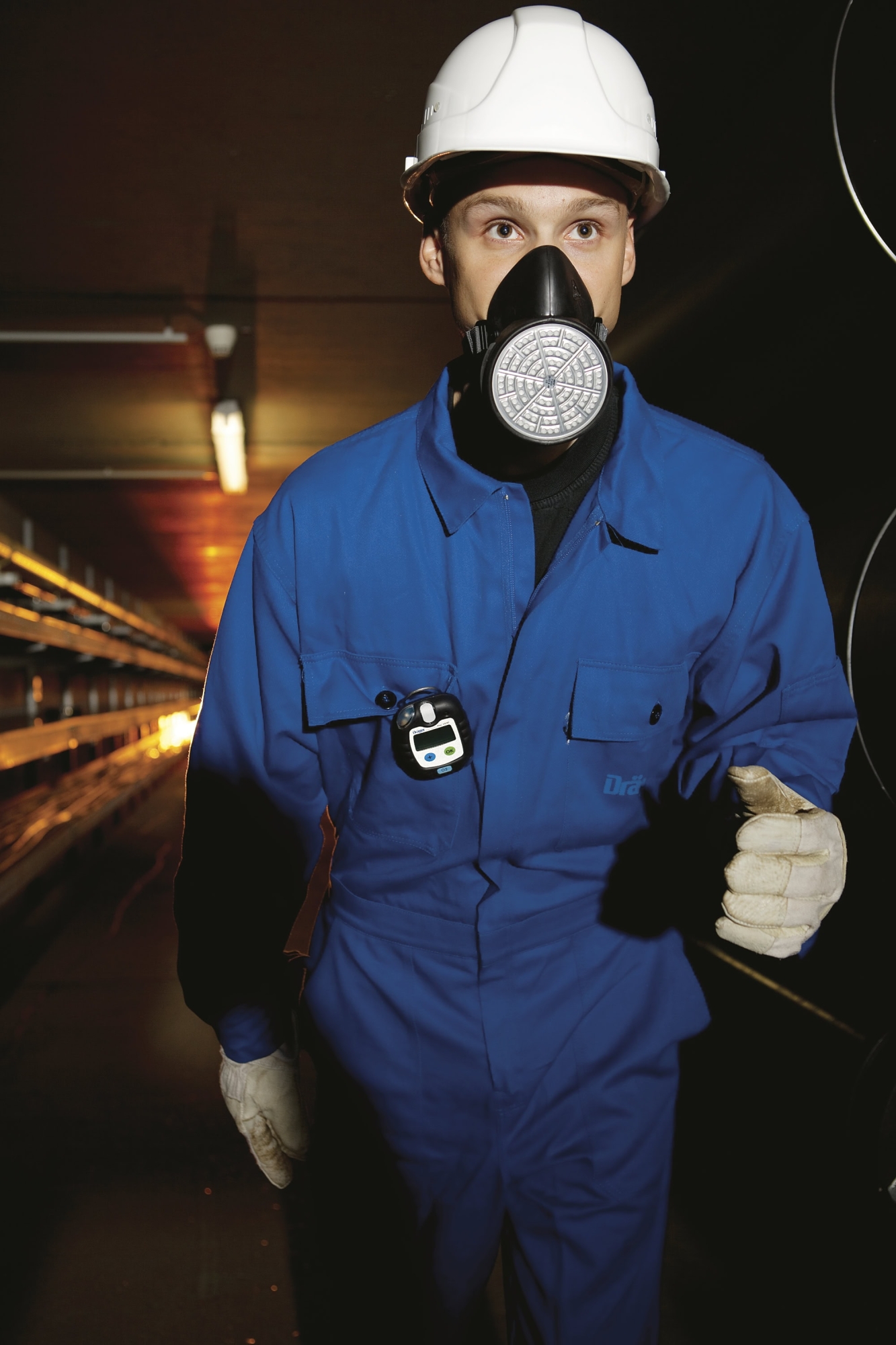 Dräger® PARAT® 3160 Flucht Gasmaske / Halbmaske 3704477, ABEK15 Filter für mind. 15 Min. Schutz, Filter eingeschweißt, Universalgröße, Fluchtmaske zum Schutz gegen organische, anorganische, saure Gase & Dämpfe, Ammoniak & org. Ammoniakderivate