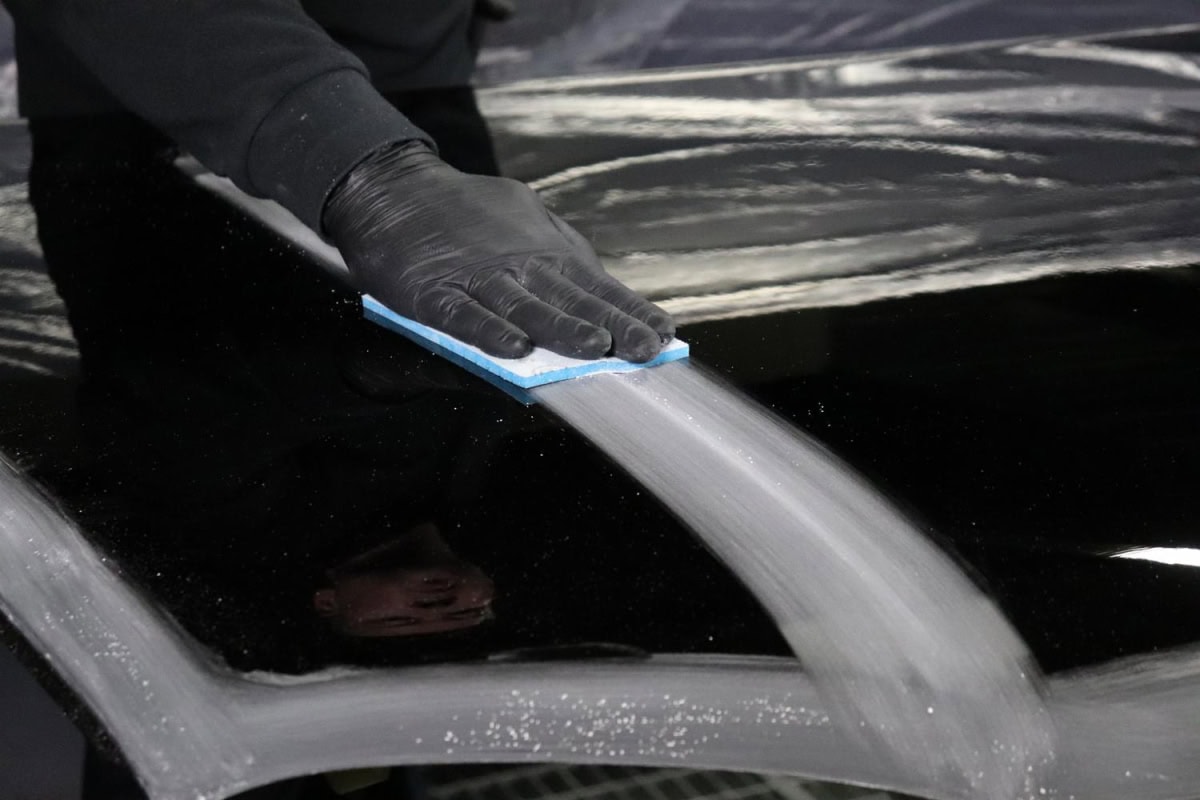 3M™ Hookit™ Flexible Feinschleifstreifen 33536, 139 x 172 mm, A, P1500, Ungelocht, Feinschleifstreifen mit Aluminiumkorn, Für Nass- oder Trockenschliff