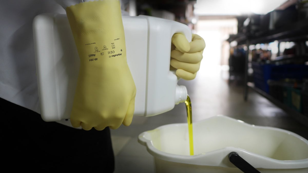 Ansell AlphaTec™ 88-394 Chemikalienschutzhandschuh 88394090BP, Für Lebensmittelverarbeitung, Größe 9, Gelb, 305 mm lang, Mit sicherem Grip und hoher Fingerfertigkeit