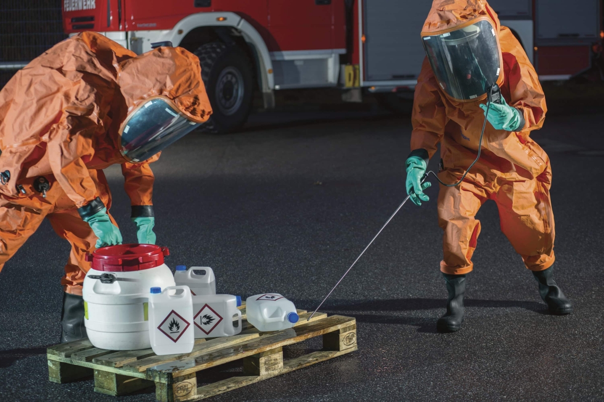 Dräger® X-am® 5X00 Abwasser Zubehör 3742458, X-am® Pumpe inkl. Koffer, Tragegurt, Schwimmersonde, 5 m FKM Schlauch & Ladegeräte, Zur Fernprobenahme von Gasen, Für Dräger® X-am® 5000 / 5600 / 5800