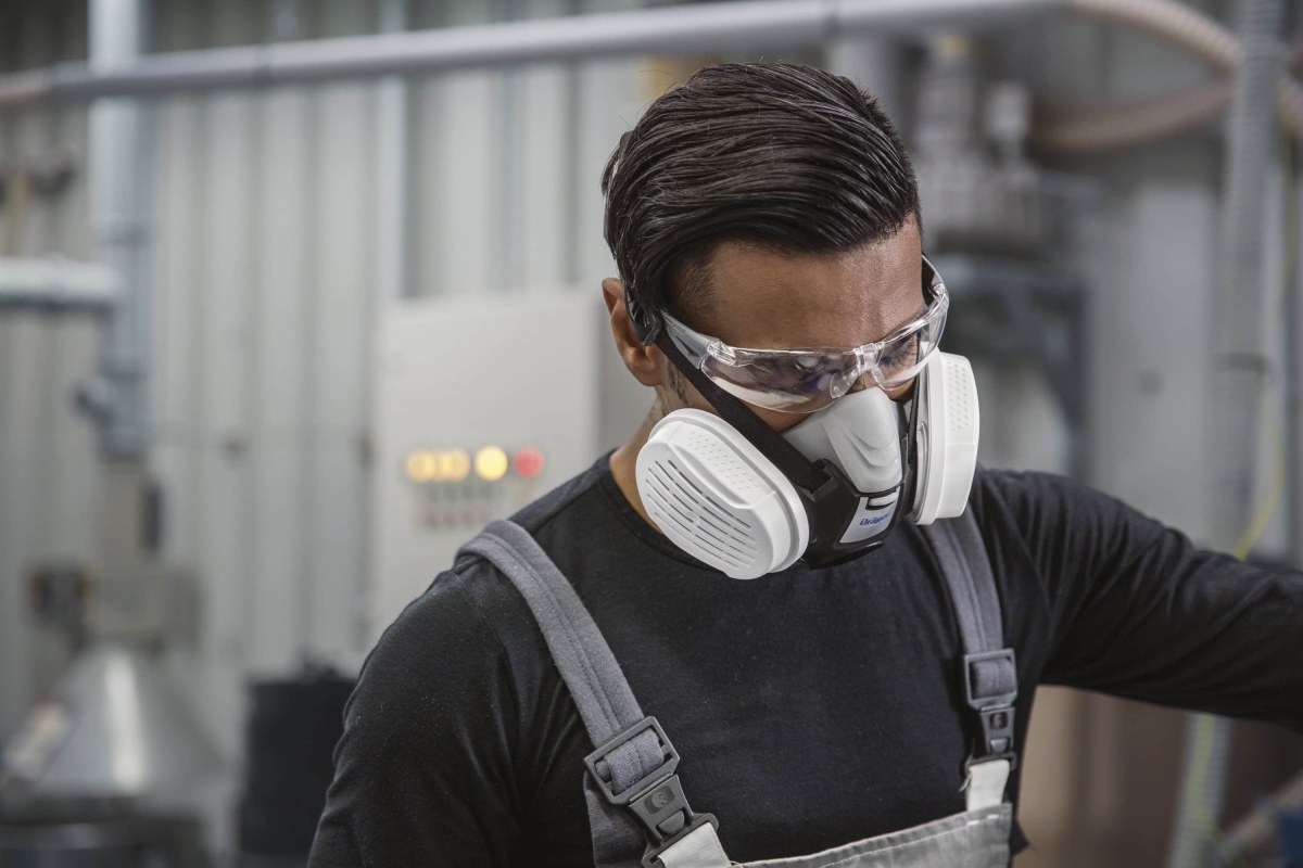 Dräger® X-plore® 3300 Gasmaske / Halbmaske Chemiearbeiter Set 3708071, Größe S, A1B1E1K1 Hg P3 R D Kombinationsfilter, Soft TPE, Dräger® Bajonett-Klick Filteranschluss