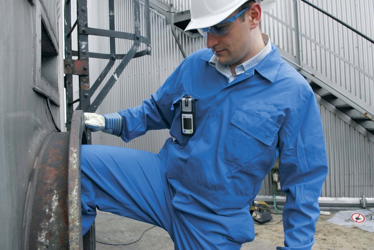 Dräger® X-am® 5000 Mehrgasmessgerät VN00652, Sensoren: CatEx, O2, H2S / CO LC, OV, 1 bis 5 Gase Messgerät, IP 67 Wasserdicht, Für die persönliche Gasüberwachung im täglichen Einsatz & Freimessung von Kanälen, Räumen und Schächten