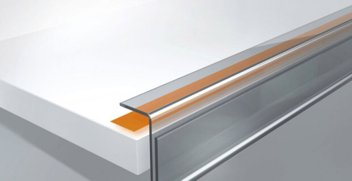 tesa® Wiederlösbares Klebeband 65610 Removable, 1360 mm x 50 m, 1,2 mm, Weiß, Doppelseitiges PE Schaumband für wiederlösbare Verbindungen