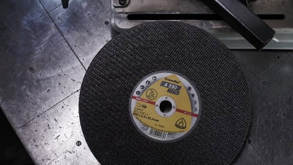 KLINGSPOR Kronenflex® A 630 N Supra Grosstrennscheibe 353328, Ø 400 mm x 3,2 mm x 25 mm, A, 3.800 U./Min., Typ 41 Gerade, Aluminiumkorn, Für Stahl und Edelstahl