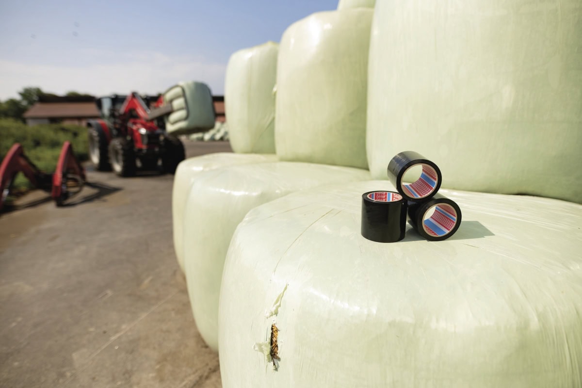 tesa® Siloband / Reparaturband 4648, 75 mm x 33 m, 0,12 mm, Schwarz, Ideal für die Reparatur von Silofolien & Silageballen Umwicklungen