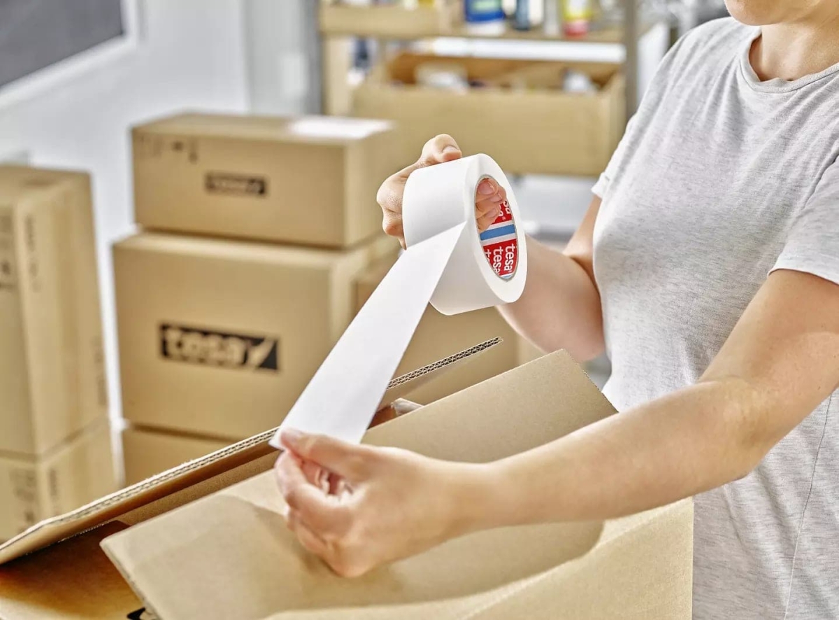 tesa® 4313, 150 mm x 500 m, 0,107 mm, Braun, PV 10, Recycling freundlich, Sortenrein, FSC® Papier Verpackungsklebeband aus verantwortungsvollen Quellen
